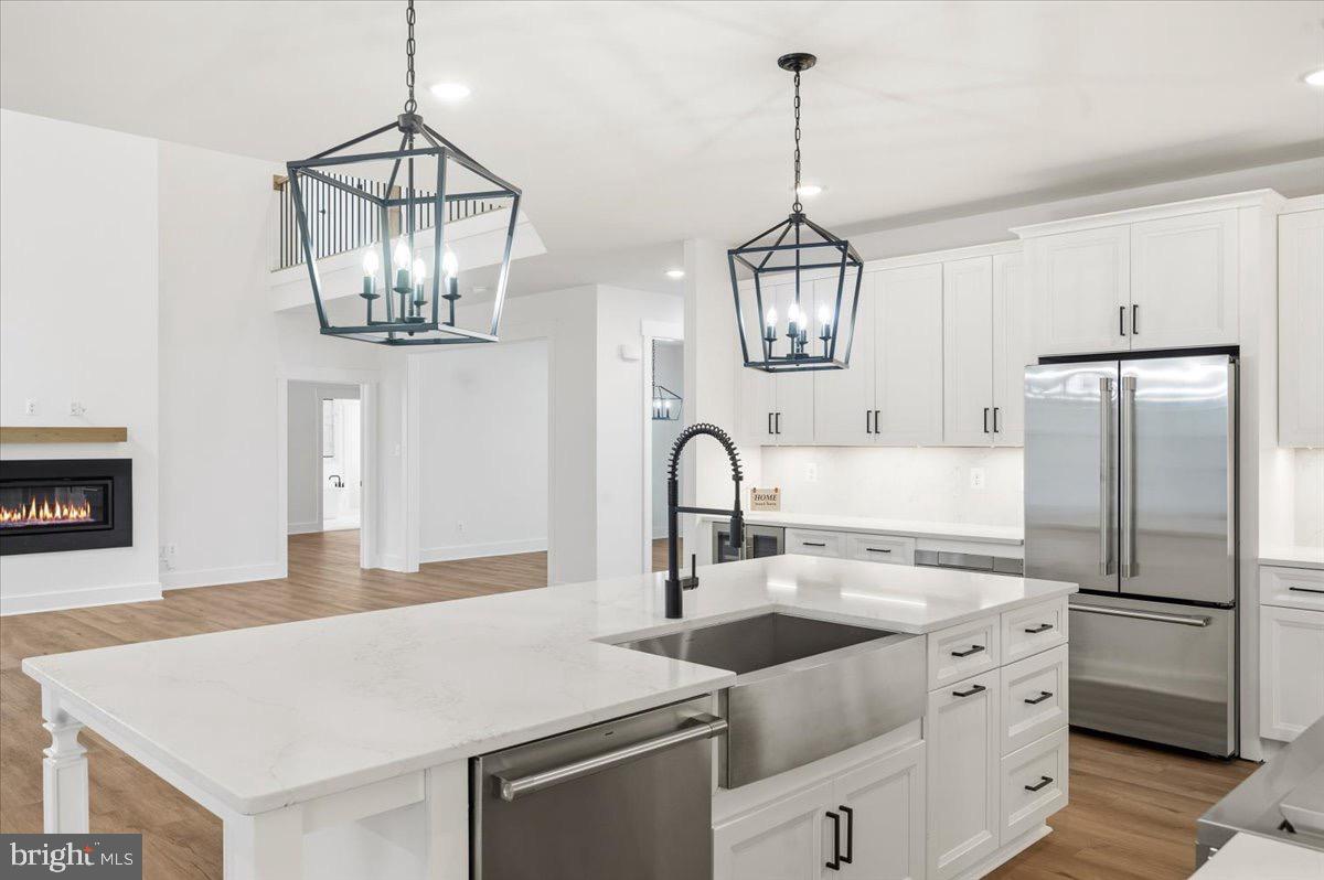 39762 Rivers Edge Lane Lovettsville, VA 20180 - Photo 30 of 118 Upgraded quartz countertops, appliances & lighting