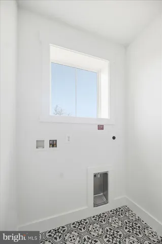 $1,599,000 | 39762 Rivers Edge Lane, Lovettsville, VA 20180