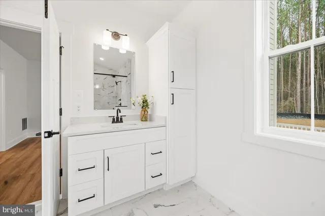 $1,599,000 | 39762 Rivers Edge Lane, Lovettsville, VA 20180