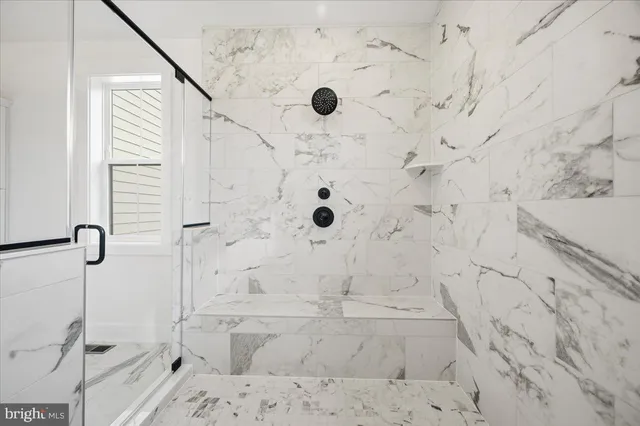 $1,599,000 | 39762 Rivers Edge Lane, Lovettsville, VA 20180