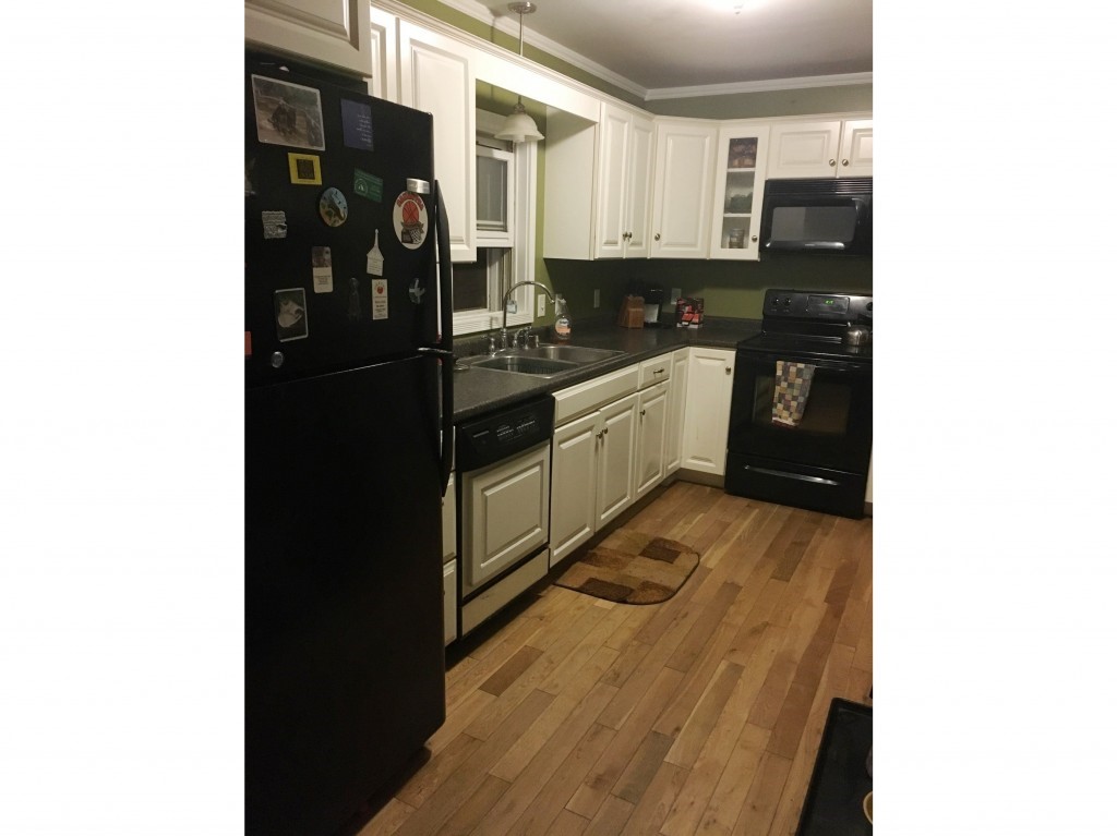 59 Parker Road Chester, NH 03036 - Photo 2 of 6