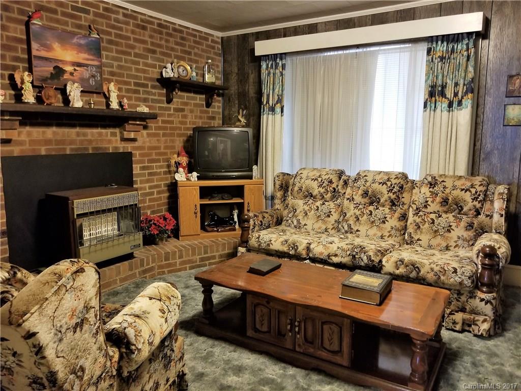 2714 James Road Charlotte, NC 28215 - Photo 13 of 19 Gallery Image 13