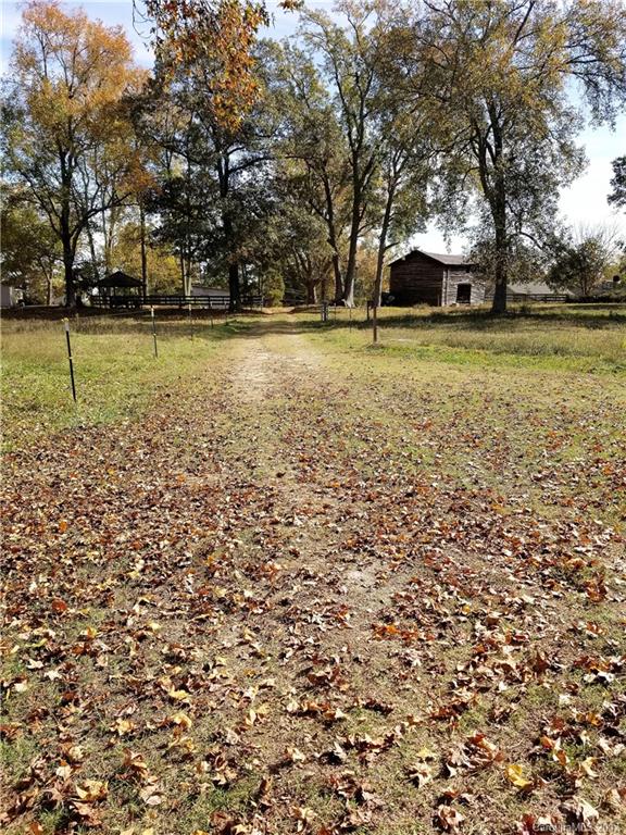 2714 James Road Charlotte, NC 28215 - Photo 8 of 19 Gallery Image 8