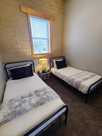 $325,000 | 813 10th Street North, Fargo, ND 58102