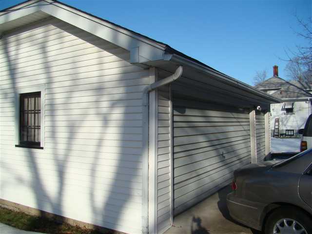 451 45th Street Moline, IL 61265 - Photo 11 of 12 Gallery Image 11