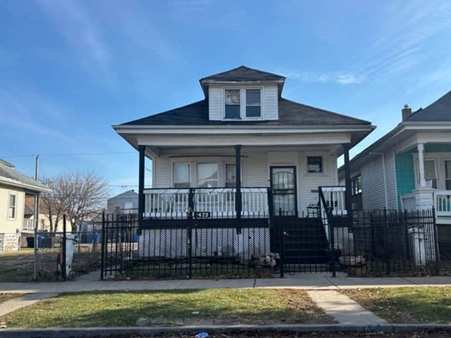 1425 West 72nd Street Chicago, IL 60636 - Photo 2 of 3
