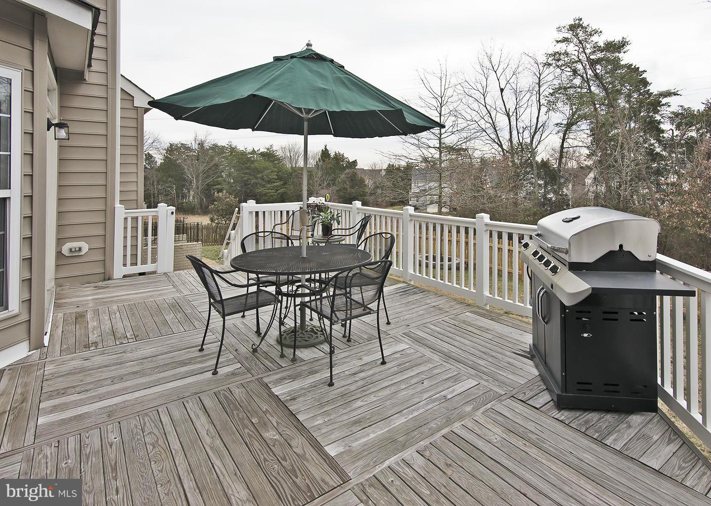 8740 Lords View Loop Gainesville, VA 20155 - Photo 28 of 30 Exterior (Rear)
