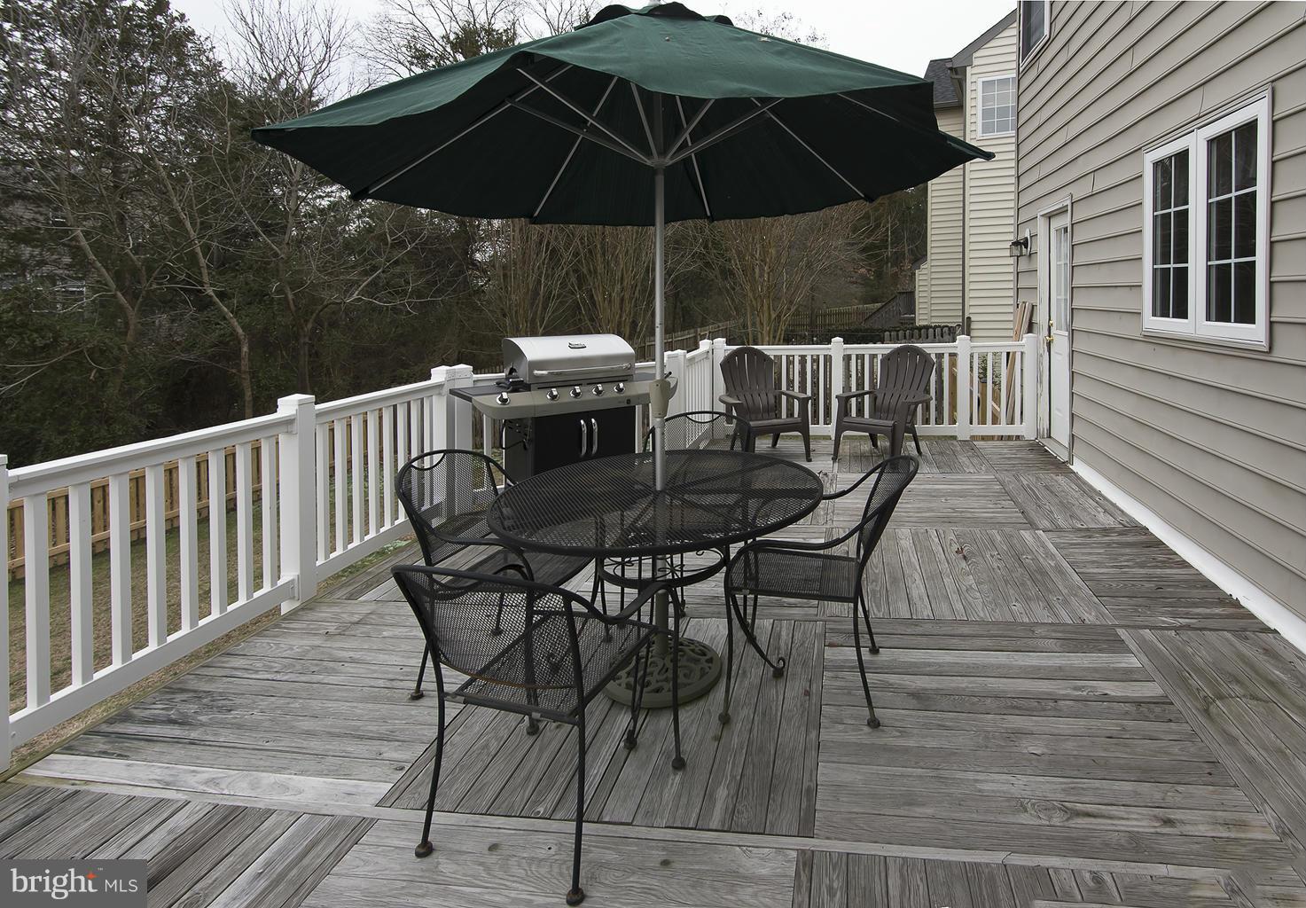 8740 Lords View Loop Gainesville, VA 20155 - Photo 29 of 30 Exterior (Rear)