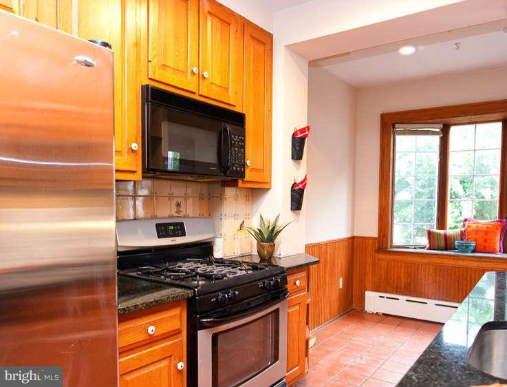 420 7th Street Northeast Washington, DC 20002 - Photo 8 of 30 Kitchen