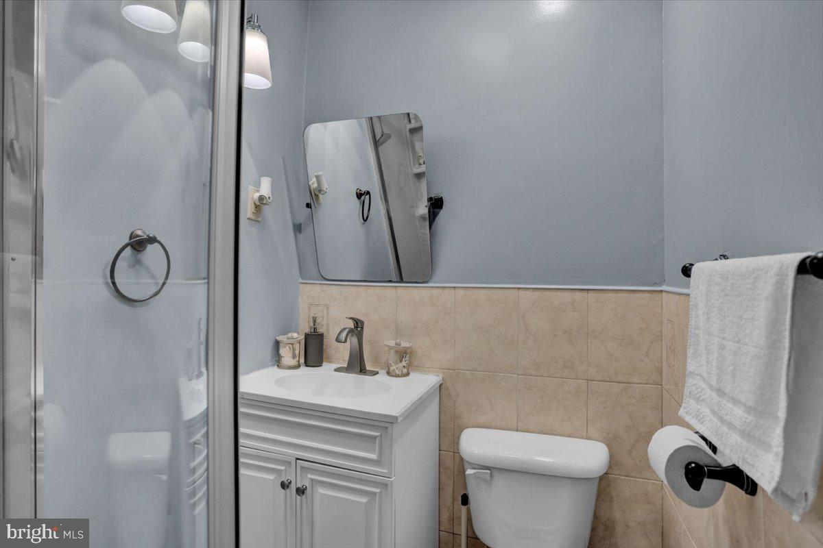 526 Windsor Street Reading, PA 19601 - Photo 13 of 33