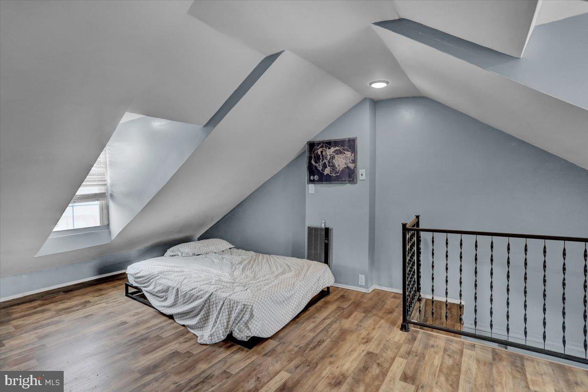 526 Windsor Street Reading, PA 19601 - Photo 17 of 33