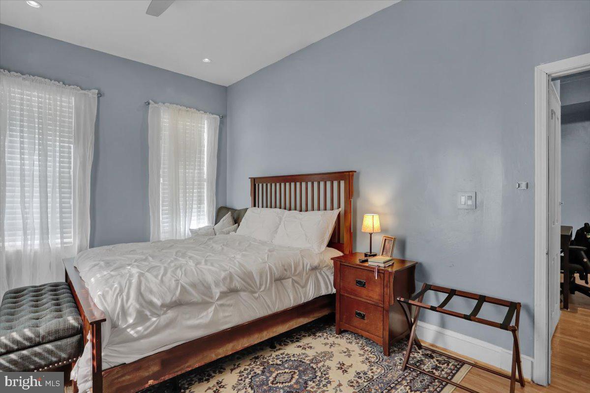 526 Windsor Street Reading, PA 19601 - Photo 23 of 33