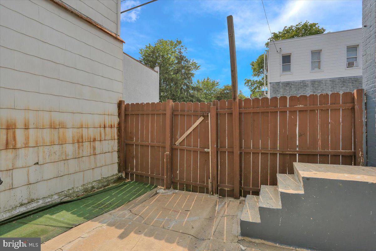 526 Windsor Street Reading, PA 19601 - Photo 33 of 33