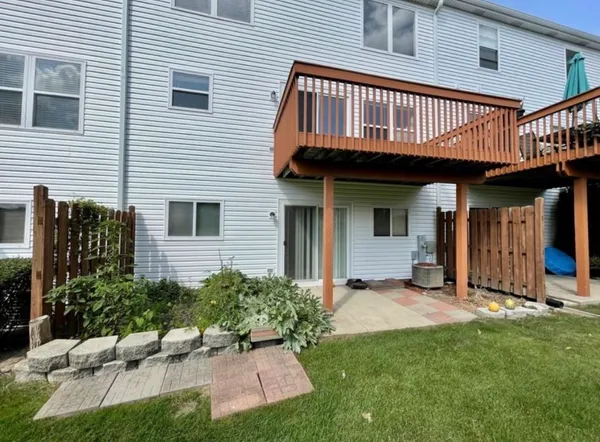 $2,300 | 1213 Tyler Court, Lake Villa, IL 60046
