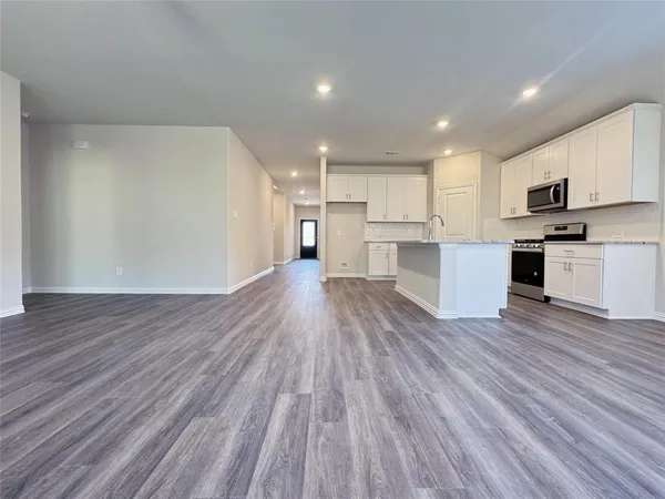 $2,150 | 3720 Canyon Drive, Farmersville, TX 75442