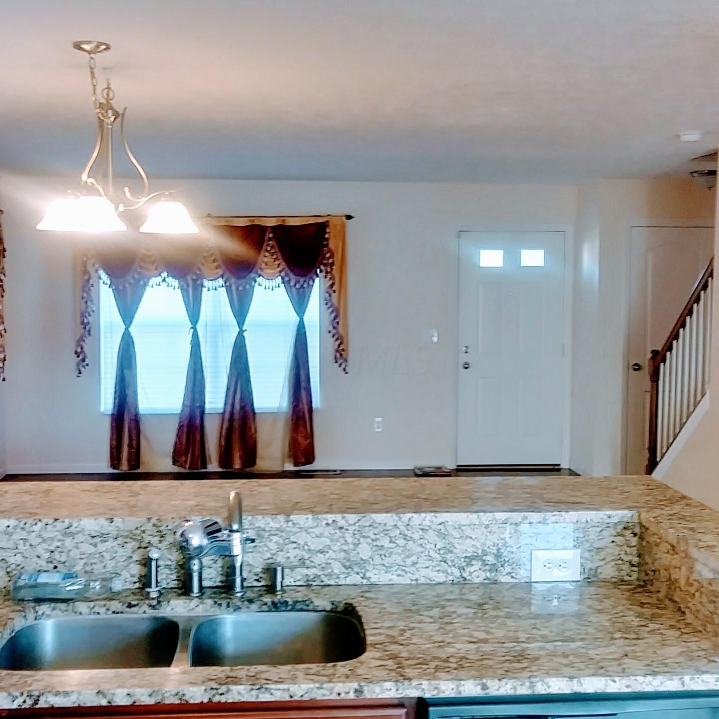 579 Lazelle Road Westerville, OH 43081 - Photo 7 of 18