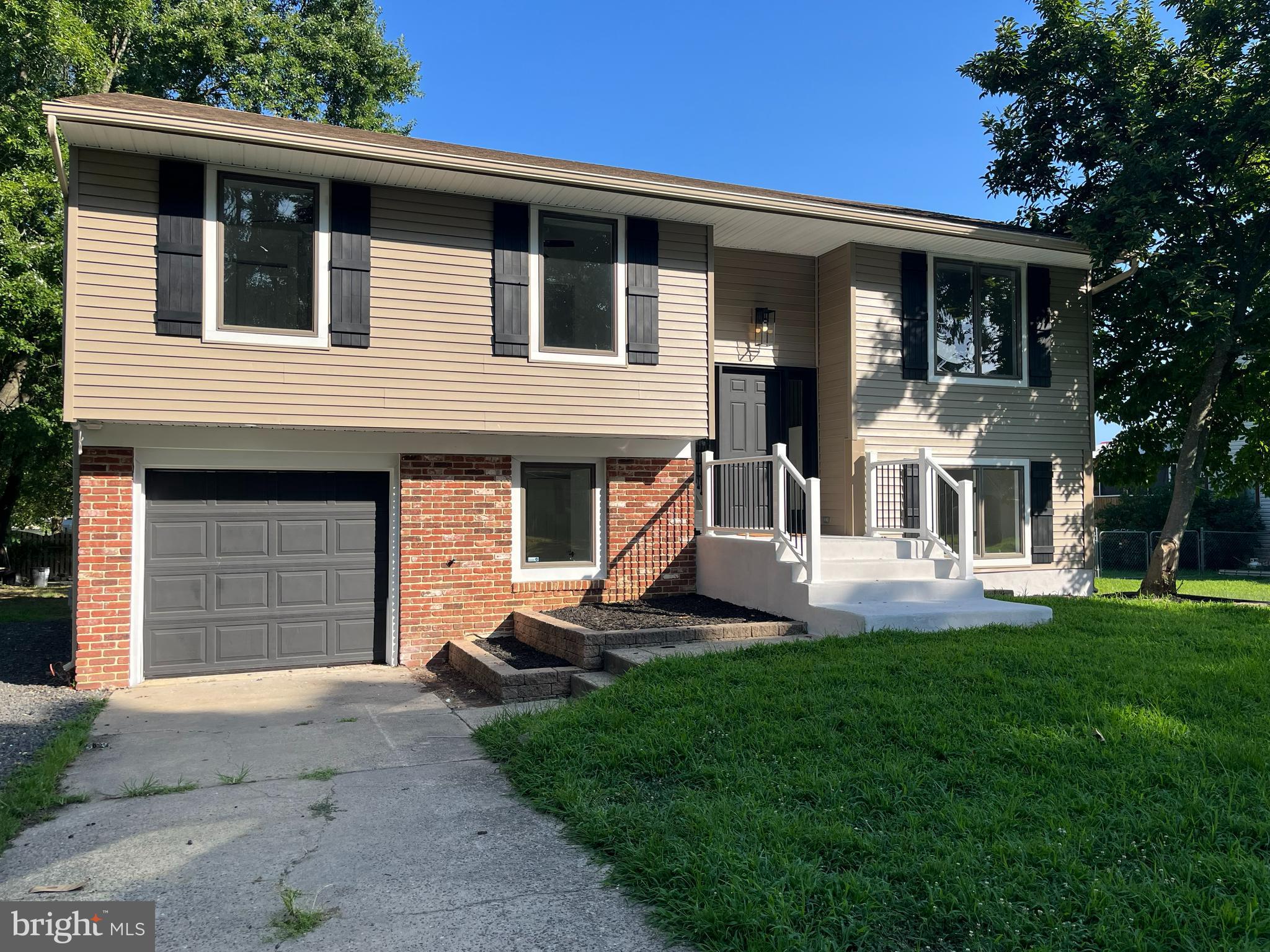 1209 South Beecham Road Williamstown, NJ 08094 - Photo 1 of 23