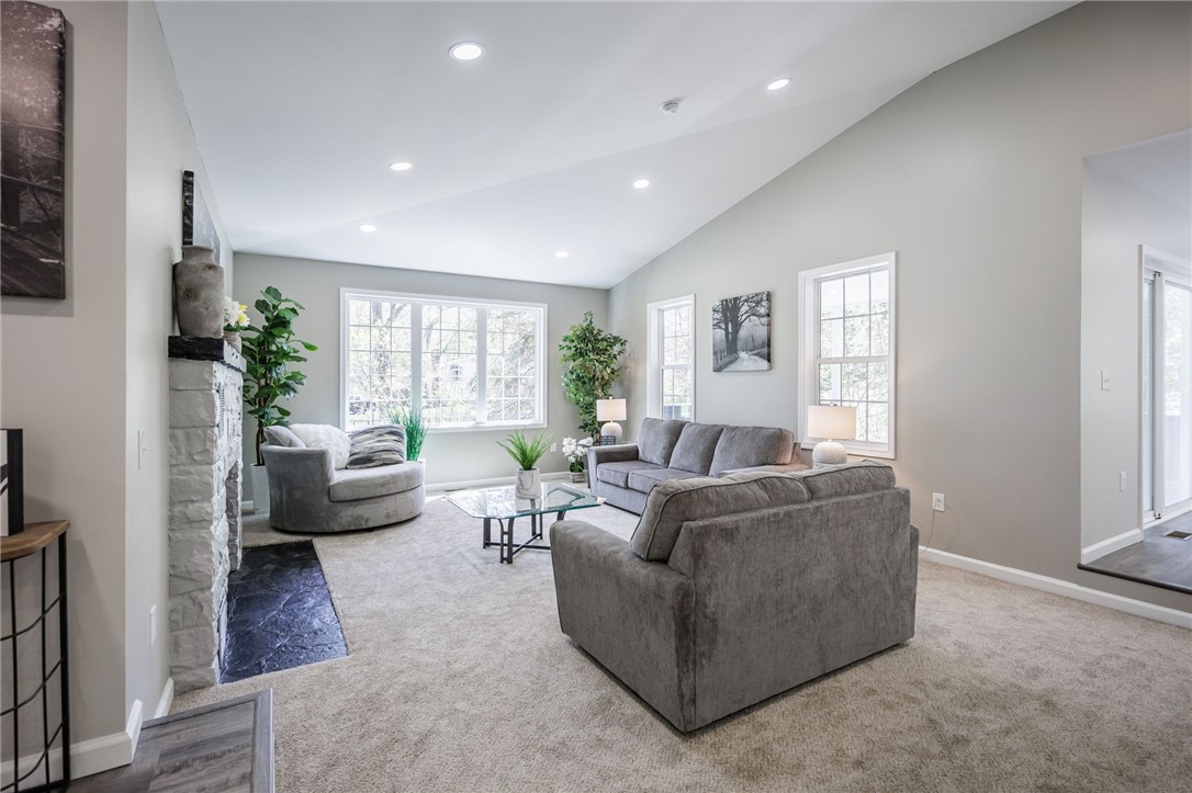 16 Pine Hill Road Parma, NY 14559 - Photo 11 of 45