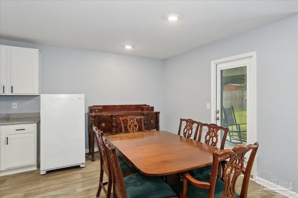 4686 Red Oak Drive Milton, FL 32583 - Photo 9 of 24