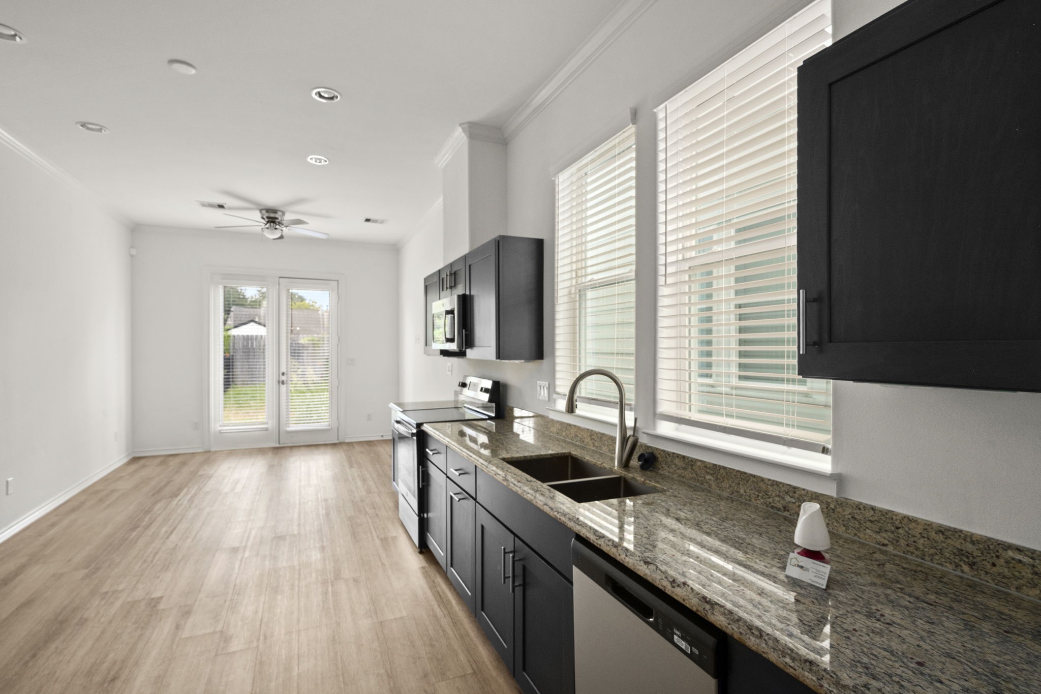 3241 Real, Unit B Houston, TX 77087 - Photo 5 of 18