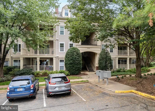 $380,000 | 15301 Diamond Cove Terrace, Unit 8E, Rockville, MD 20850