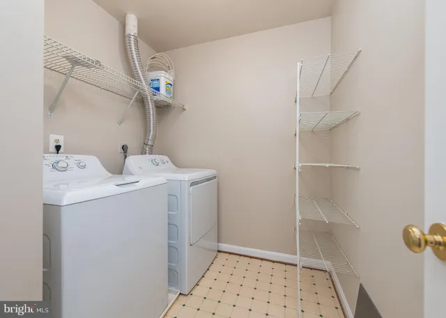 $380,000 | 15301 Diamond Cove Terrace, Unit 8E, Rockville, MD 20850