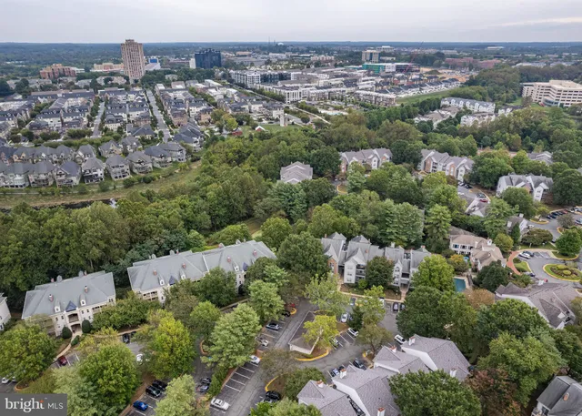 $380,000 | 15301 Diamond Cove Terrace, Unit 8E, Rockville, MD 20850