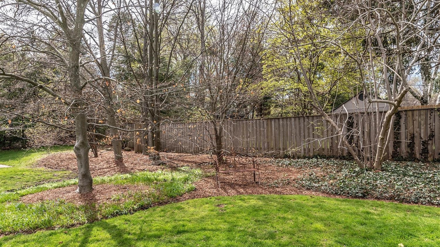 2122 Devonshire Road Ann Arbor, MI 48104 - Photo 58 of 64 Photo 58