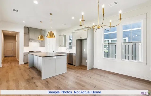 $399,800 | 4063 Memorial Square, Zachary, LA 70791