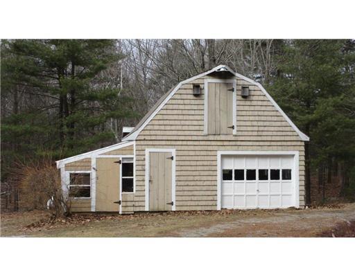 39 Josiah Norton Road Cape Neddick, ME 03902 - Photo 7 of 17 Stable/Barn.