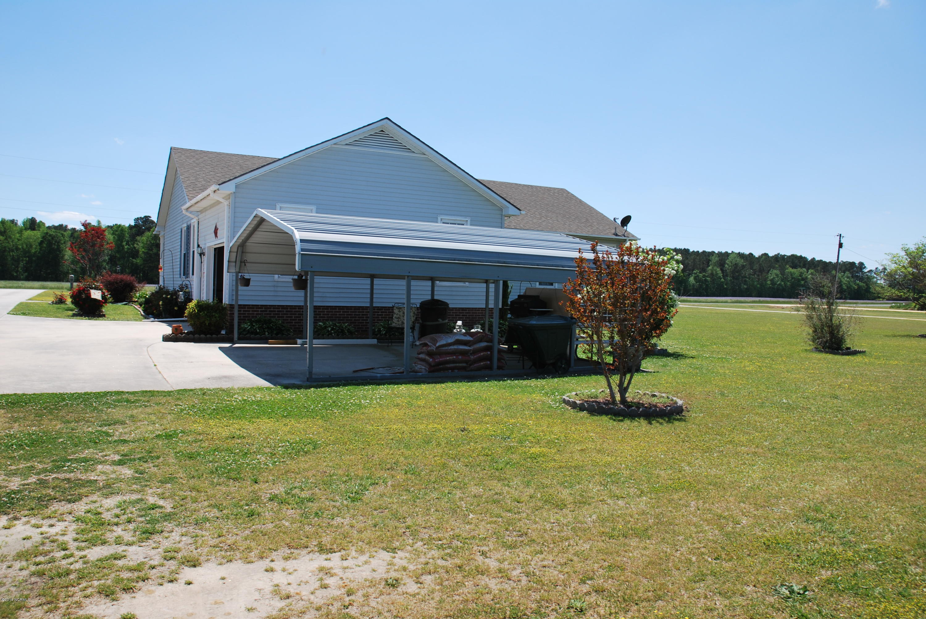 1274 Greene Haynes Road Kinston, NC 28504 - Photo 6 of 33 DSC_0418