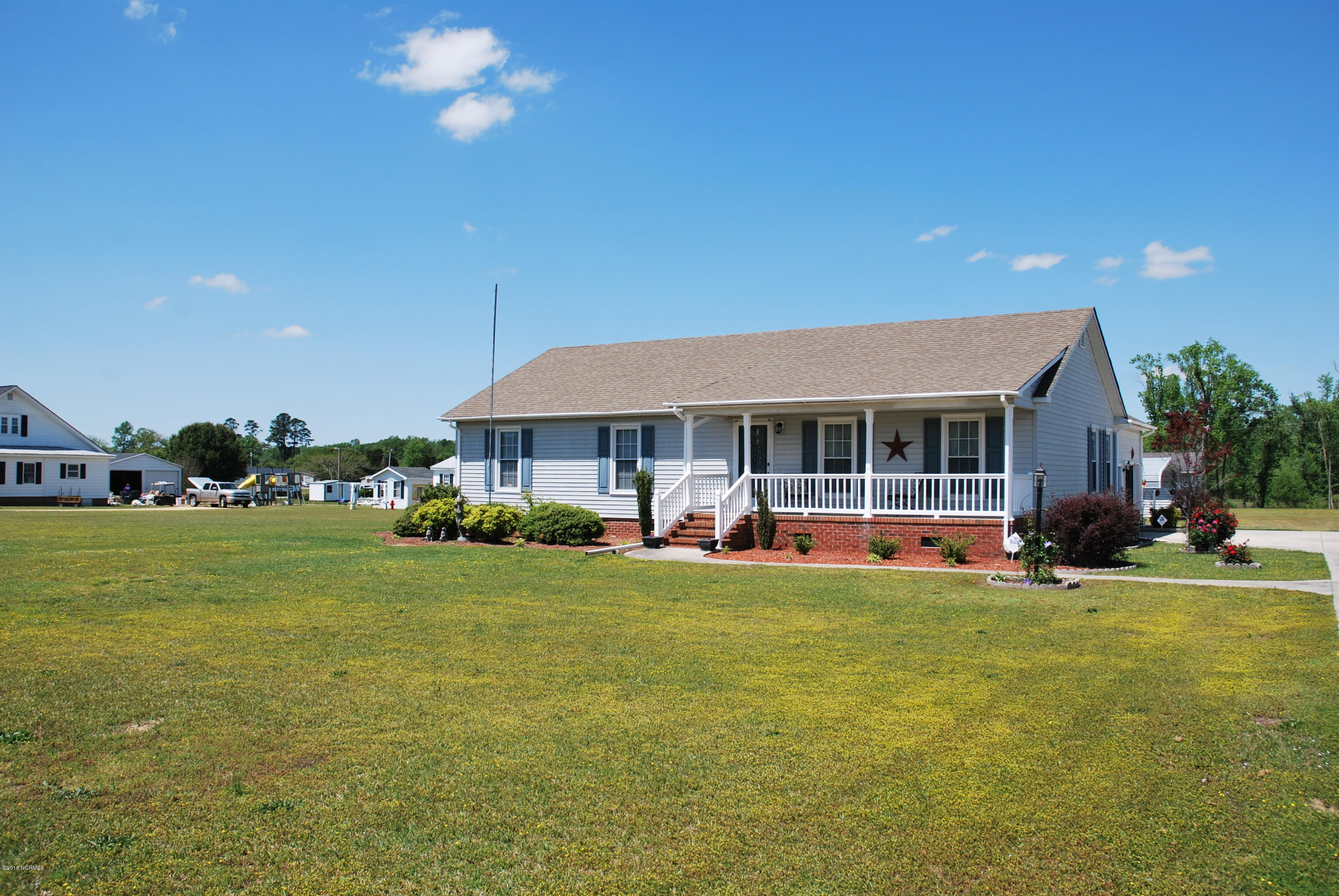 1274 Greene Haynes Road Kinston, NC 28504 - Photo 9 of 33 DSC_0424