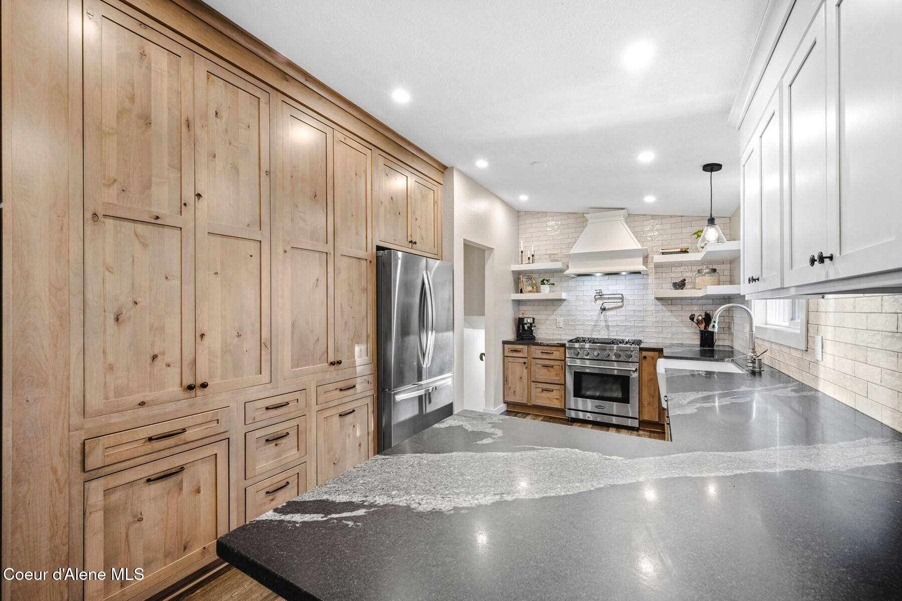 1638 North Havichur Loop Post Falls, ID 83854 - Photo 10 of 43 10