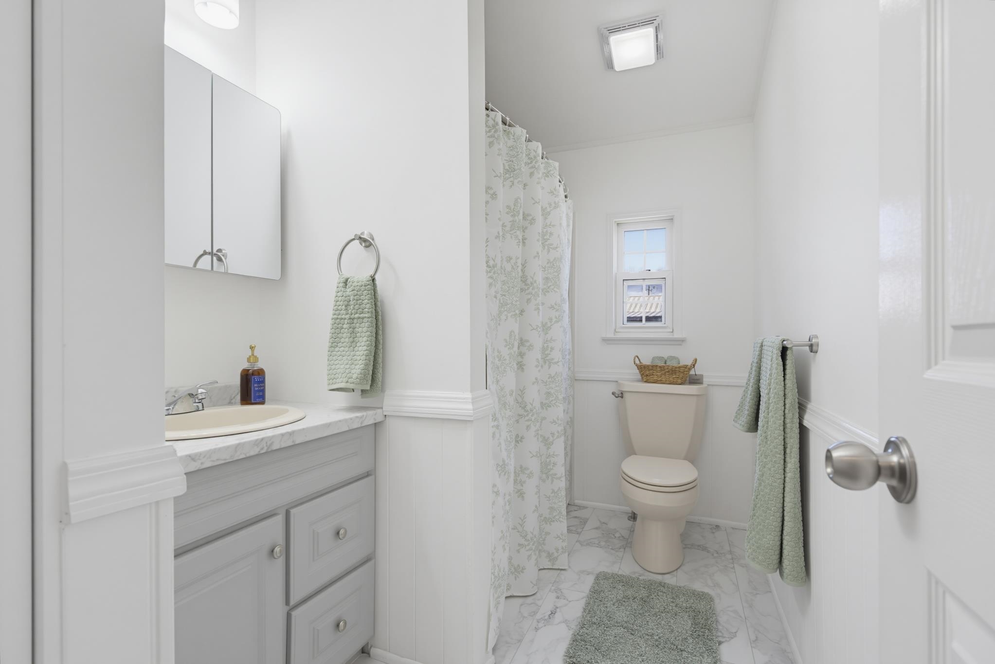 44 Hazel Drive Concord, NH 03301 - Photo 5 of 38