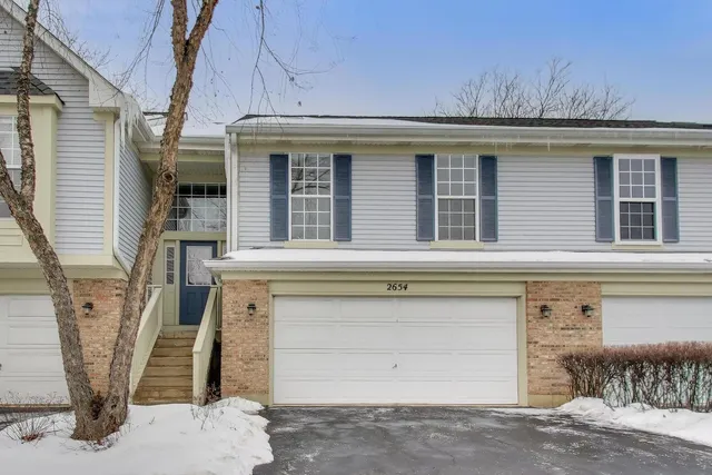 $419,000 | 2654 South Embers Lane, Unit A, Arlington Heights, IL 60005