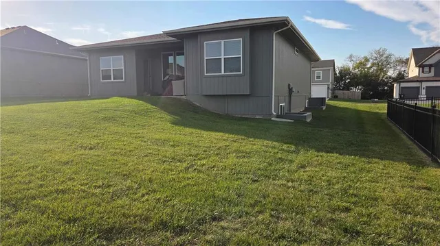 $450,000 | 1809 Alpine Drive, Pleasant Hill, MO 64080