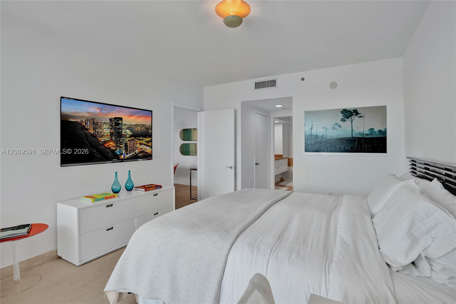400 Alton Road, Unit 1409 Miami Beach, FL 33139 - Photo 22 of 30 Gallery Image 22