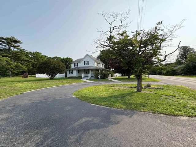 $390,000 | 301 Broad Street, Milmay, NJ 08330