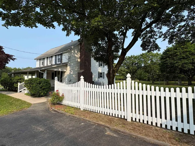 $390,000 | 301 Broad Street, Milmay, NJ 08330