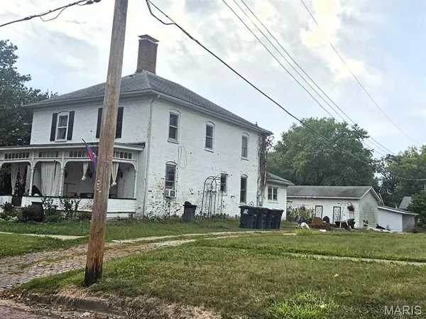 $63,500 | 632 Jefferson Street, Hillsboro, IL 62049