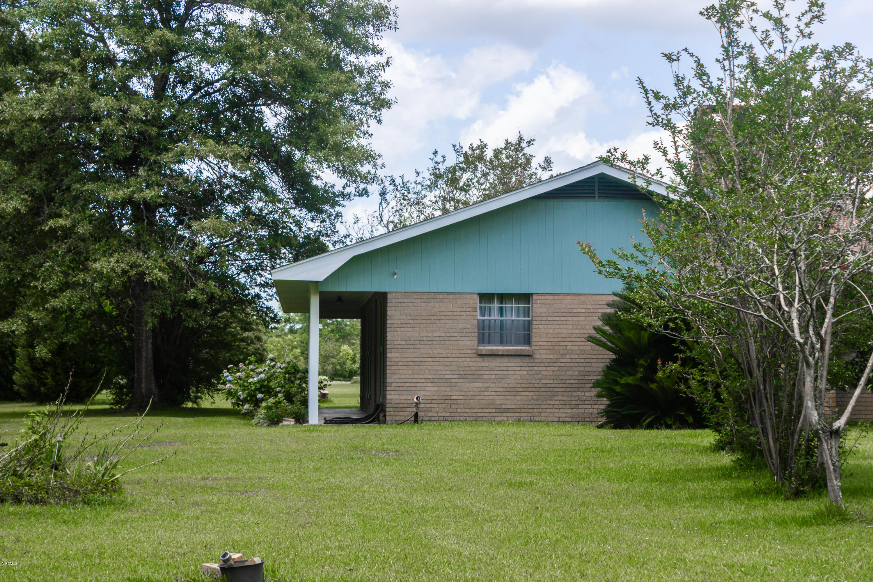 1100 Ceasar Road Picayune, MS 39466 - Photo 8 of 68 IMG_6175