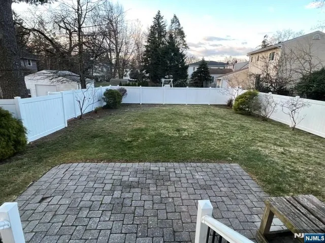 $5,500 | 18 Florence Avenue, Cresskill, NJ 07626