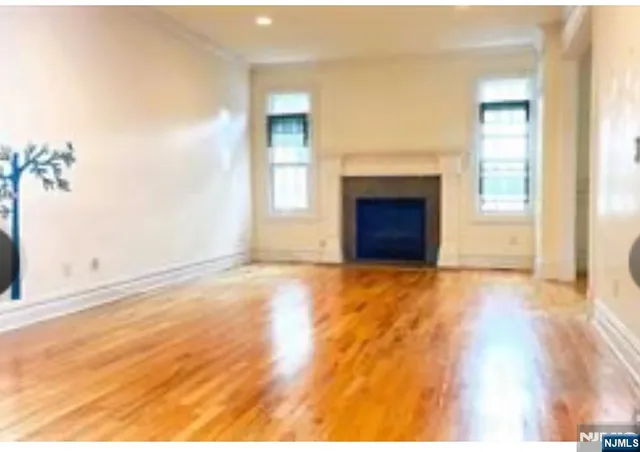 $5,500 | 18 Florence Avenue, Cresskill, NJ 07626