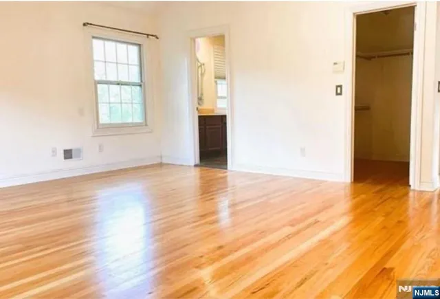 $5,500 | 18 Florence Avenue, Cresskill, NJ 07626