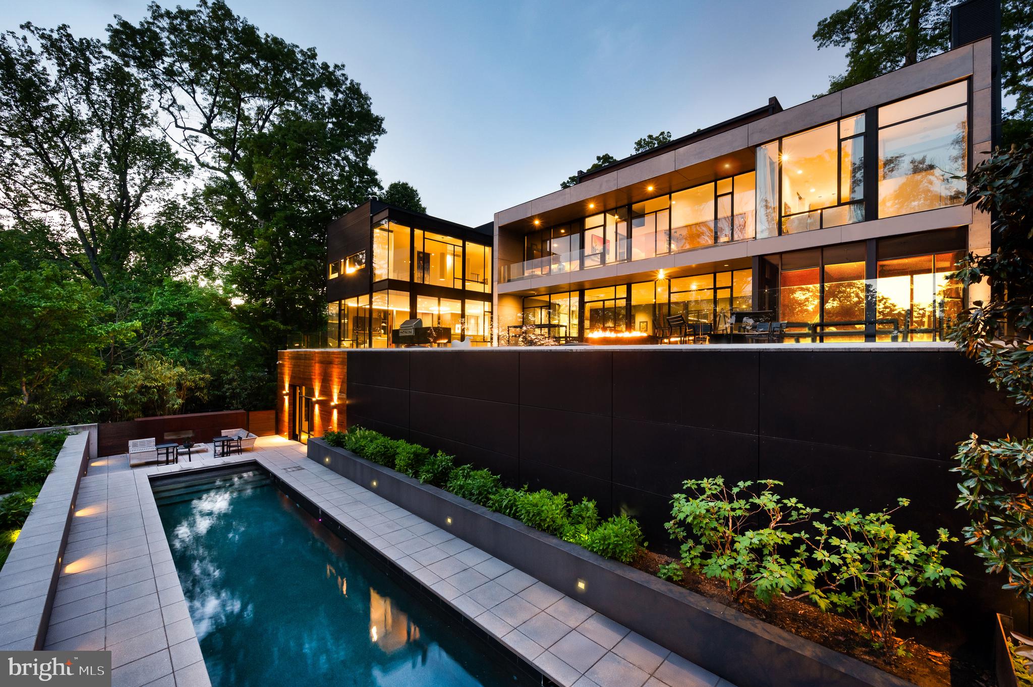 5124 Wissioming Road Bethesda, MD 20816 - Photo 2 of 49 a balcony view with an outdoor seating