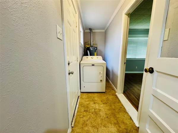 $355,000 | 1410 Walton Street, Houston, TX 77009
