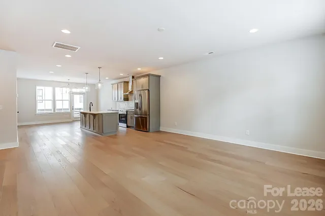 $3,695 | 2308 Chamberlain Avenue, Unit 5, Charlotte, NC 28208