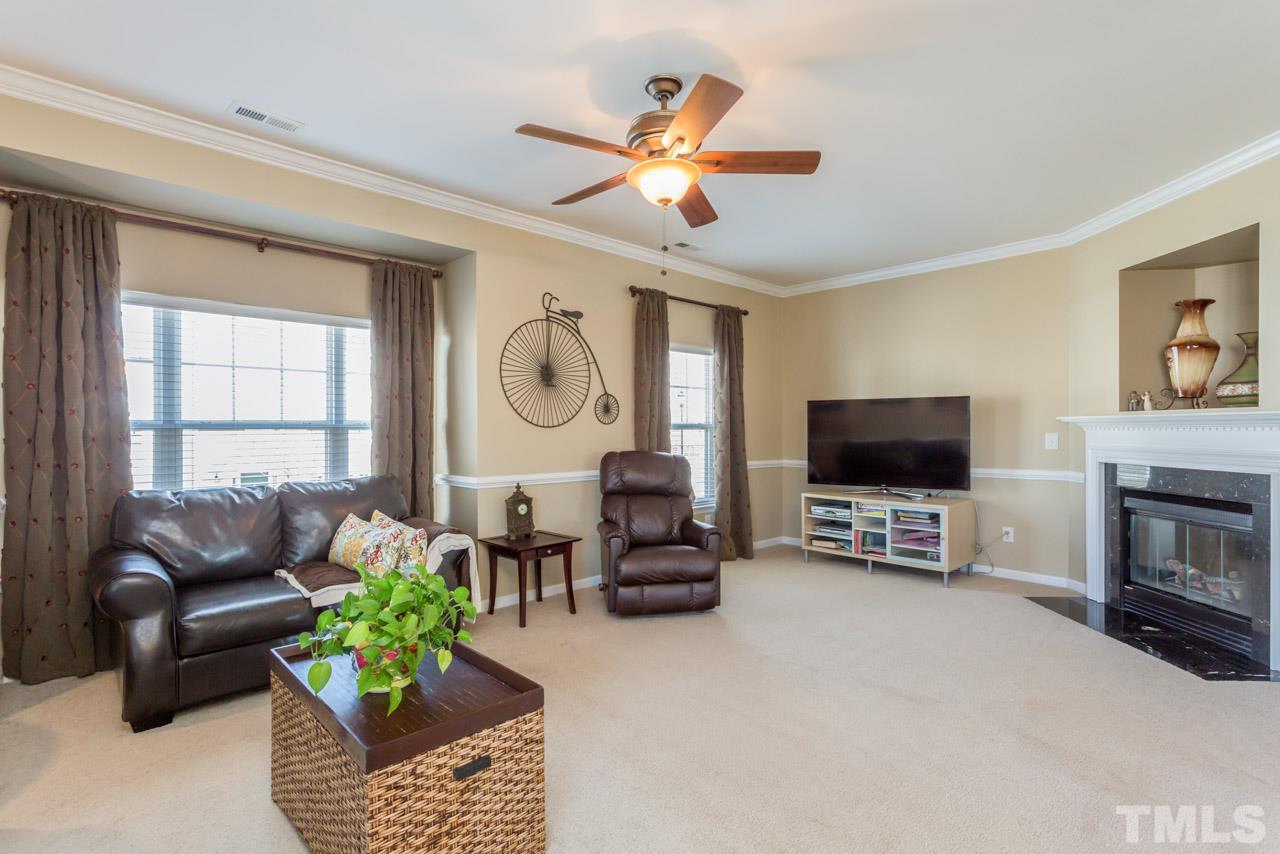 11931 Field Towne Lane Raleigh, NC 27614 - Photo 11 of 25 Gallery Image 11