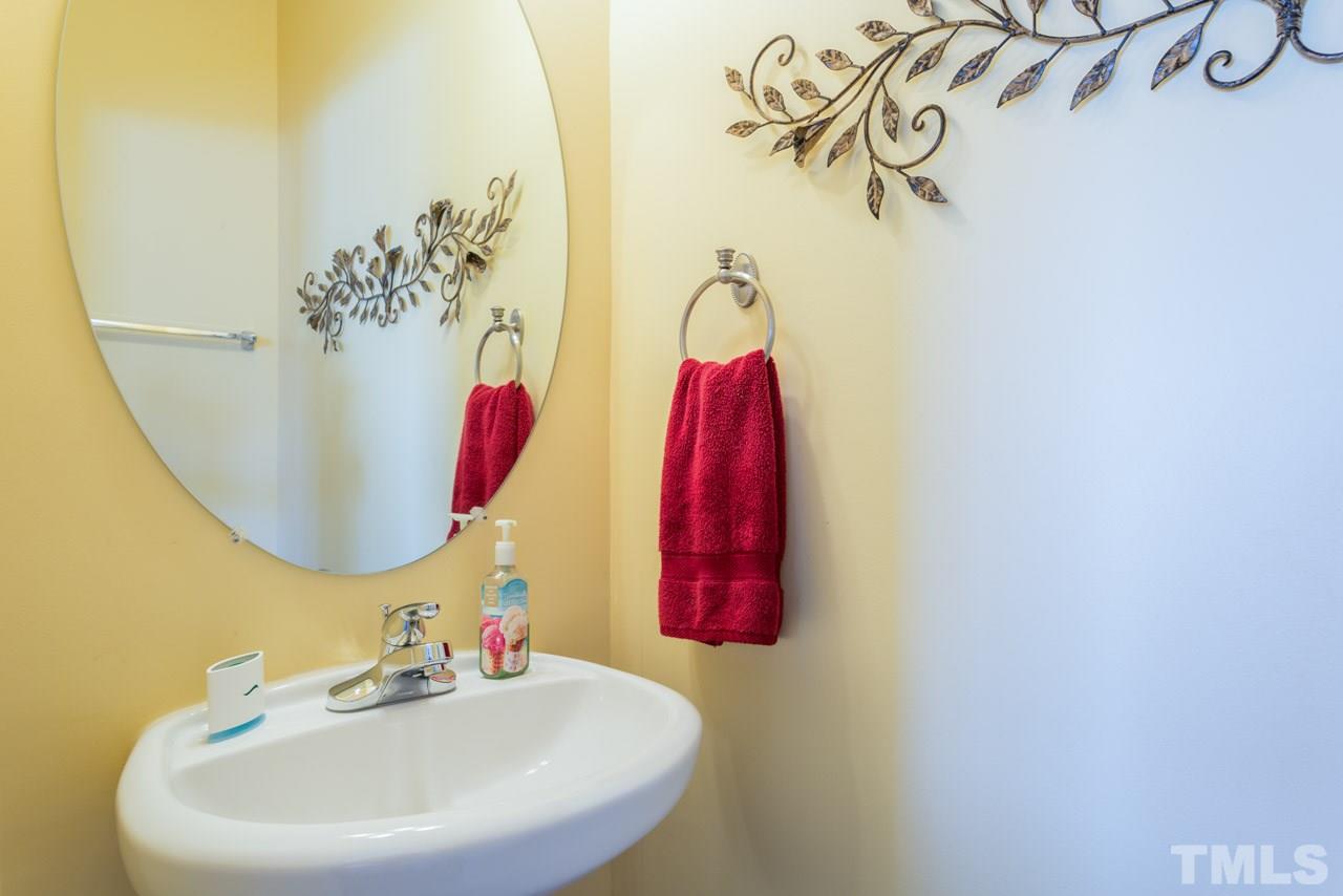 11931 Field Towne Lane Raleigh, NC 27614 - Photo 15 of 25 Gallery Image 15