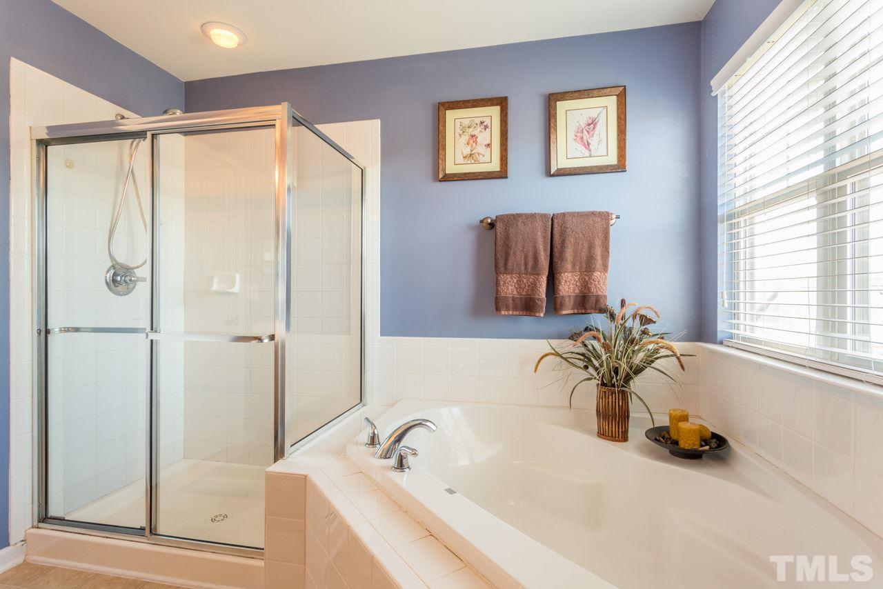 11931 Field Towne Lane Raleigh, NC 27614 - Photo 20 of 25 Gallery Image 20